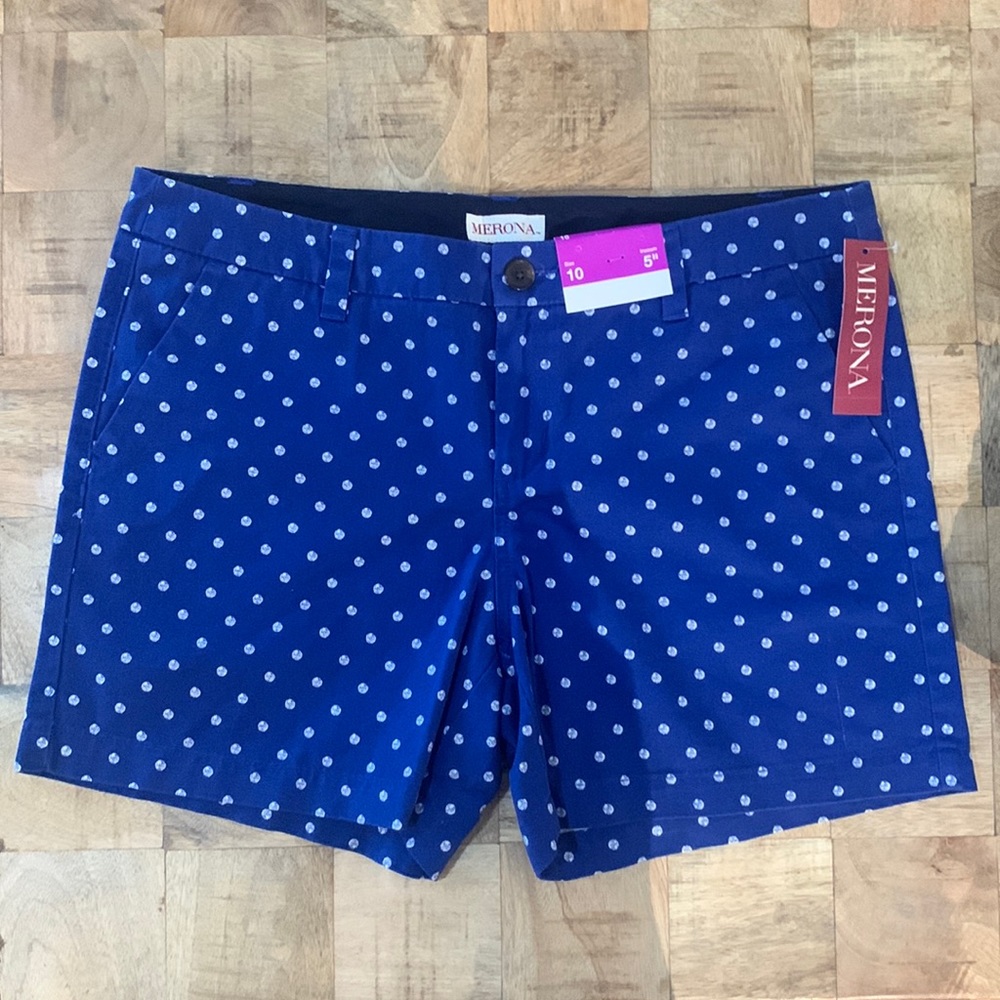 Lightweight casual shorts. 5” inseam.